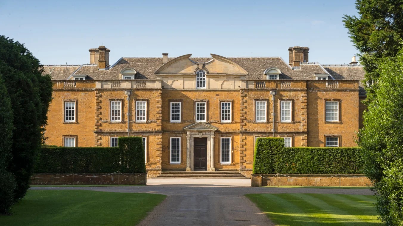 north-front-exterior-upton-house-and-gardens-warwickshire-1408334